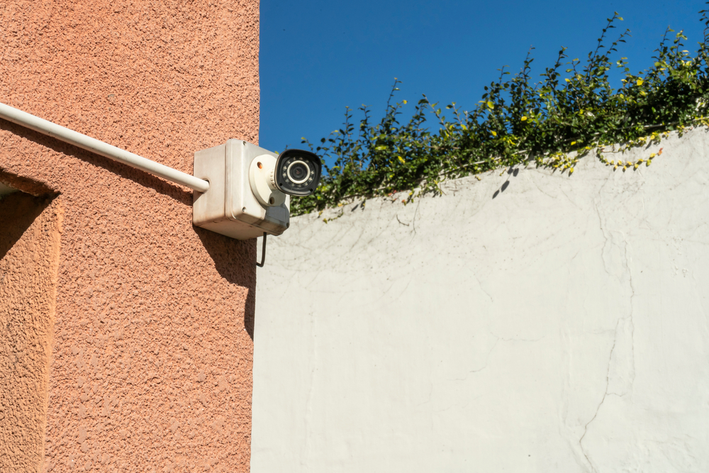 Sécuriser sa maison grâce à la télésurveillance extérieure